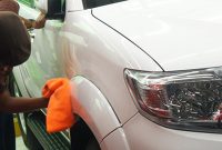 Bagaimana Cara Membersihkan Interior Mobil Dengan Benar