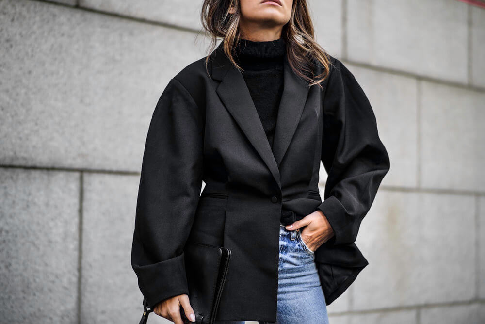 Trend Fashion Wanita Yang Sedang Populer